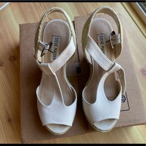 Steve Madden P-Wade Cream/Beige Wedges (7)